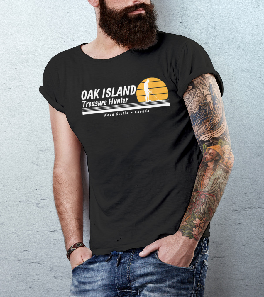 Oak Island Treasure Hunter Nova Scotia Canada Metal Detector Sunset T-Shirt