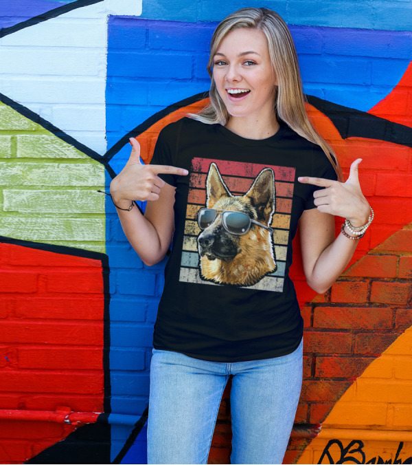 Retro Vintage German Shepherd Wearing Sunglasses T-Shirt