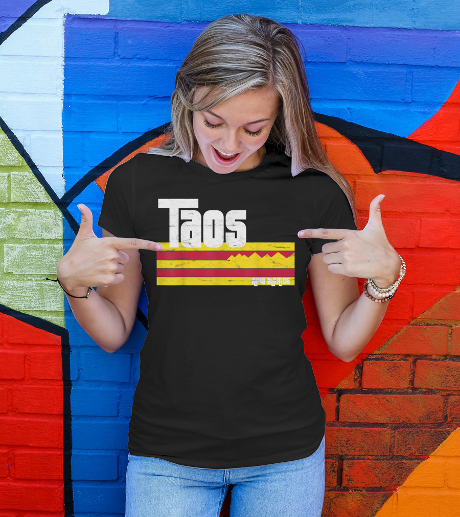 Taos New Mexico Vintage Mountain Stripes Skiing Hiking T-Shirt