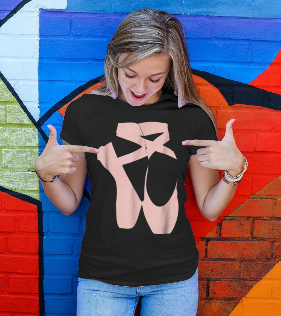 Ballet Dancer Pointe Shoe Ballerina Dancing Barre T-Shirt