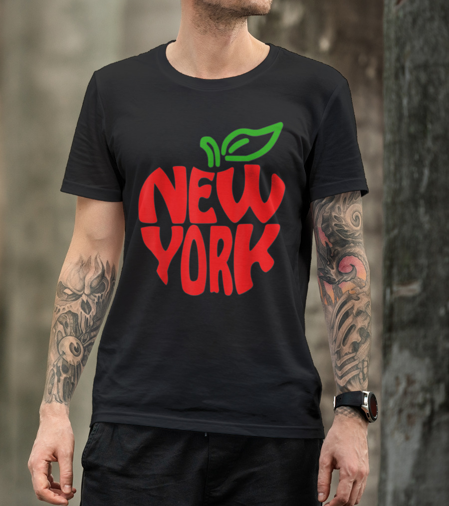 New York Big Apple Red Typography With Green Leaf T-Shirt