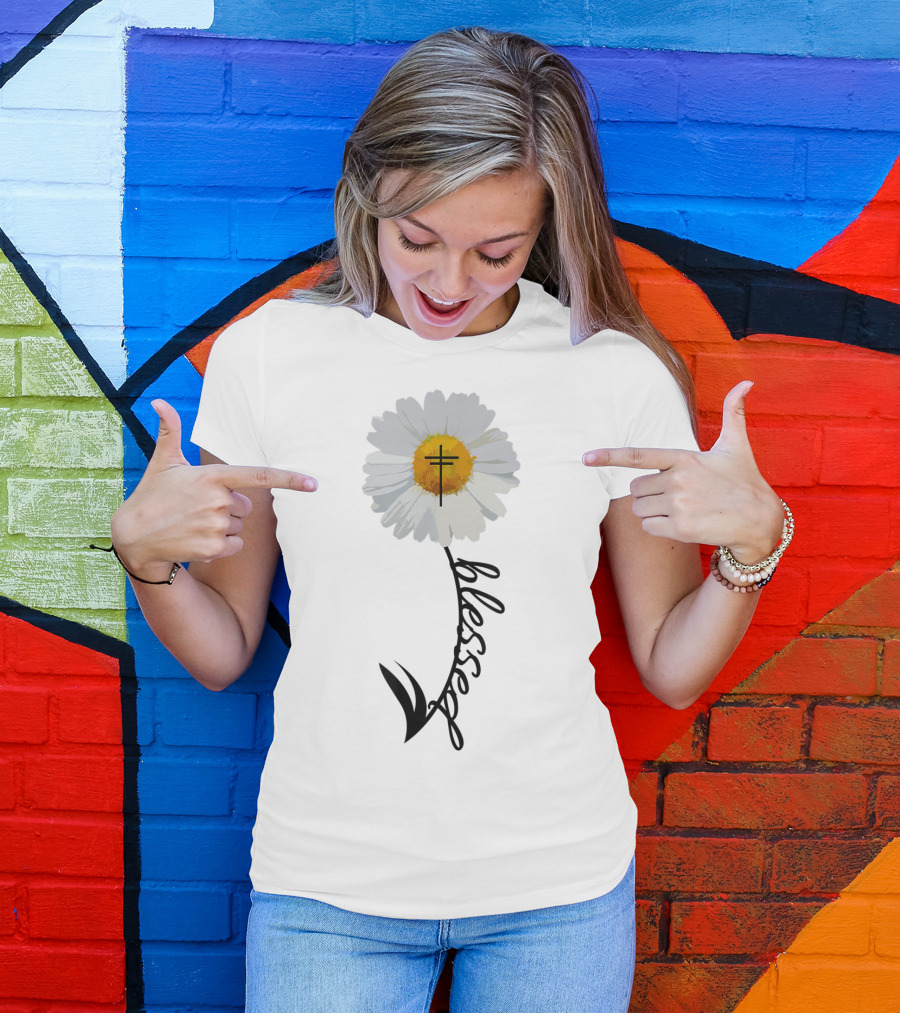 Blessed Cross Christian Religious Daisy Trendy T-Shirt