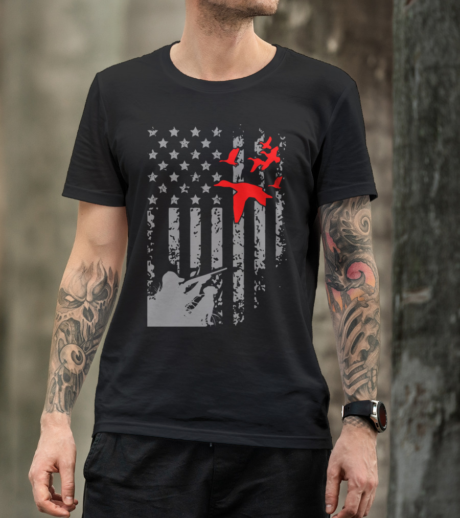 American Flag Waterfowl Hunting With Patriotic Duck T-Shirt