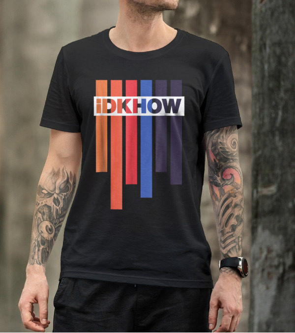 Barras De Color IDKHOW Letras Con Fondo Negro Y Blanco T-Shirt