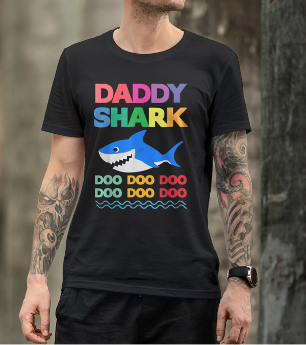 Daddy Shark Doo Doo Doo Baby Mommy Shark Funny Colorful Wave T-Shirt