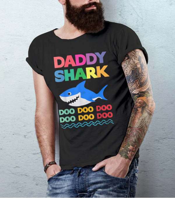 Daddy Shark Doo Doo Doo Baby Mommy Shark Funny Colorful Wave T-Shirt