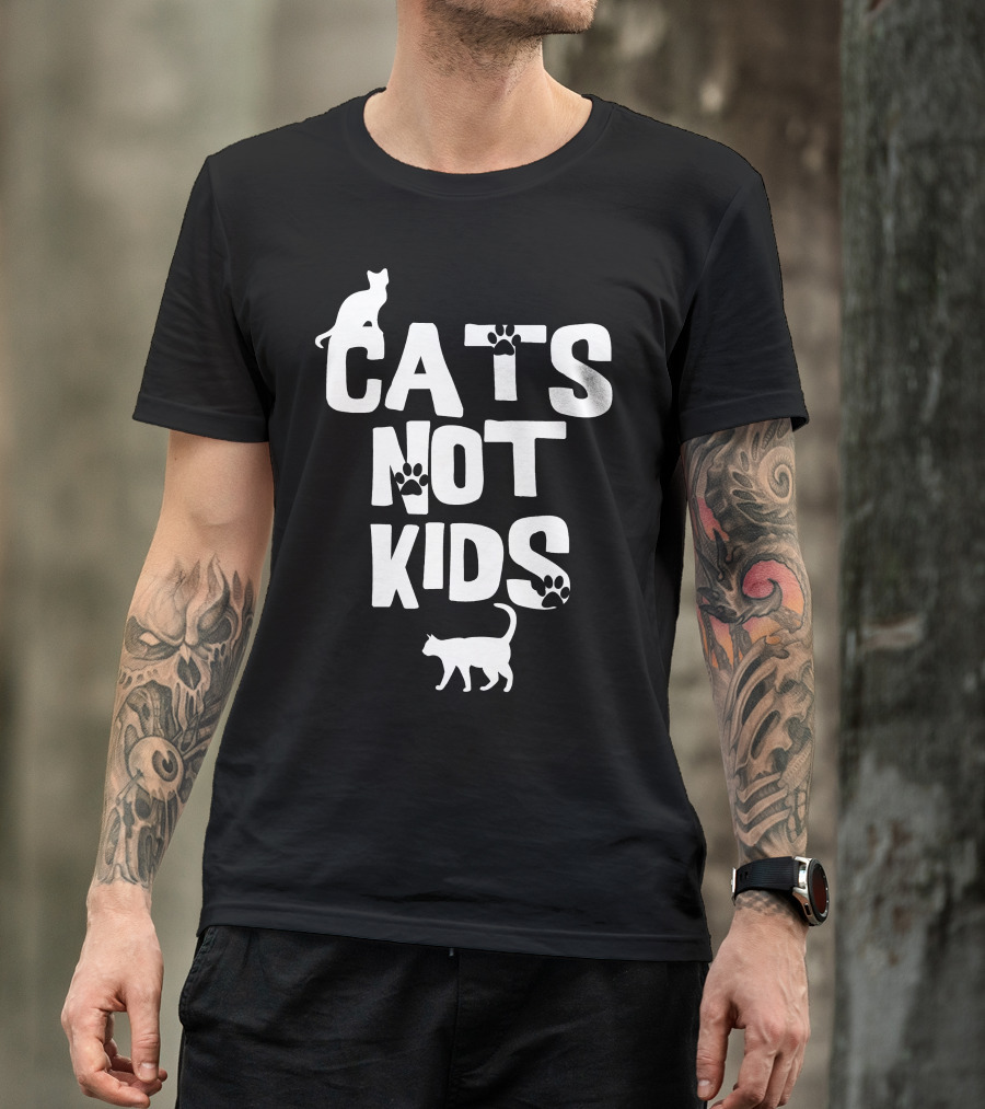 Cats Not Kids Paw Prints T-Shirt