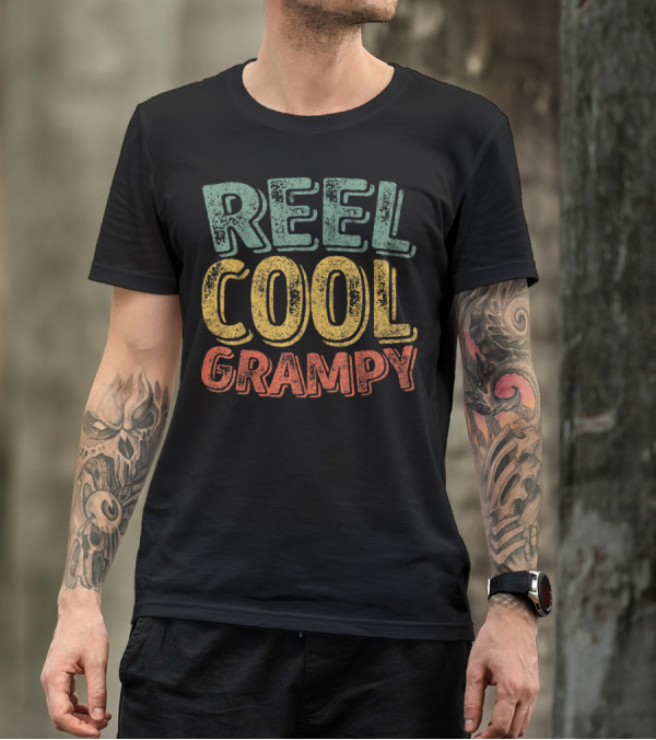 Reel Cool Grampy Mens Perfect Xmas Fisherman T-Shirt