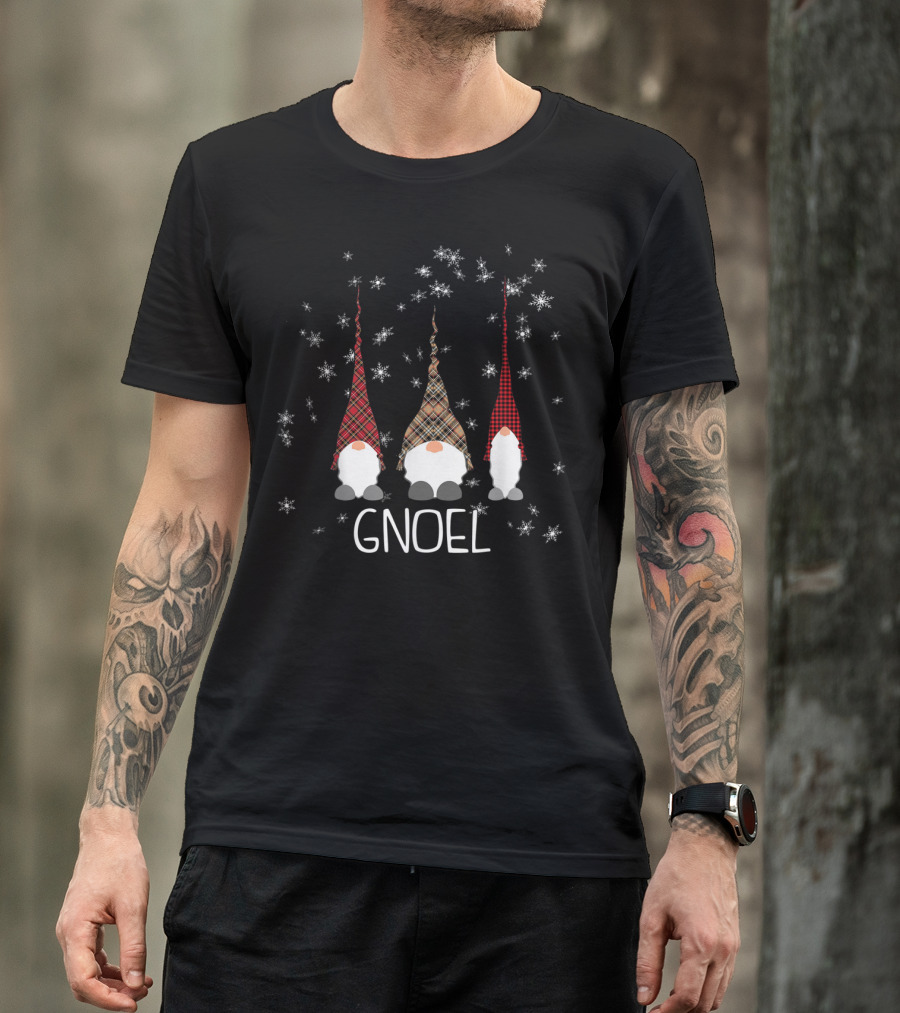 Funny Christmas Gnoel Gnomes With Plaid Hats And Snowflakes T-Shirt