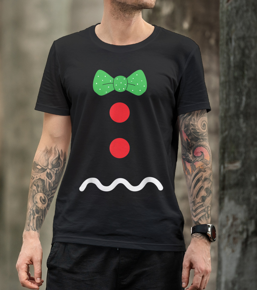 Funny Gingerbread Man Christmas Holiday Bow Tie Buttons T-Shirt