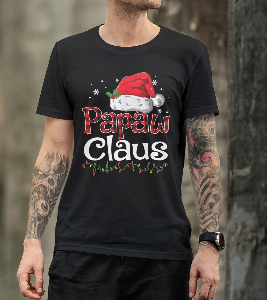 Papaw Claus Christmas Santa Hat Snowflakes Lights T-Shirt