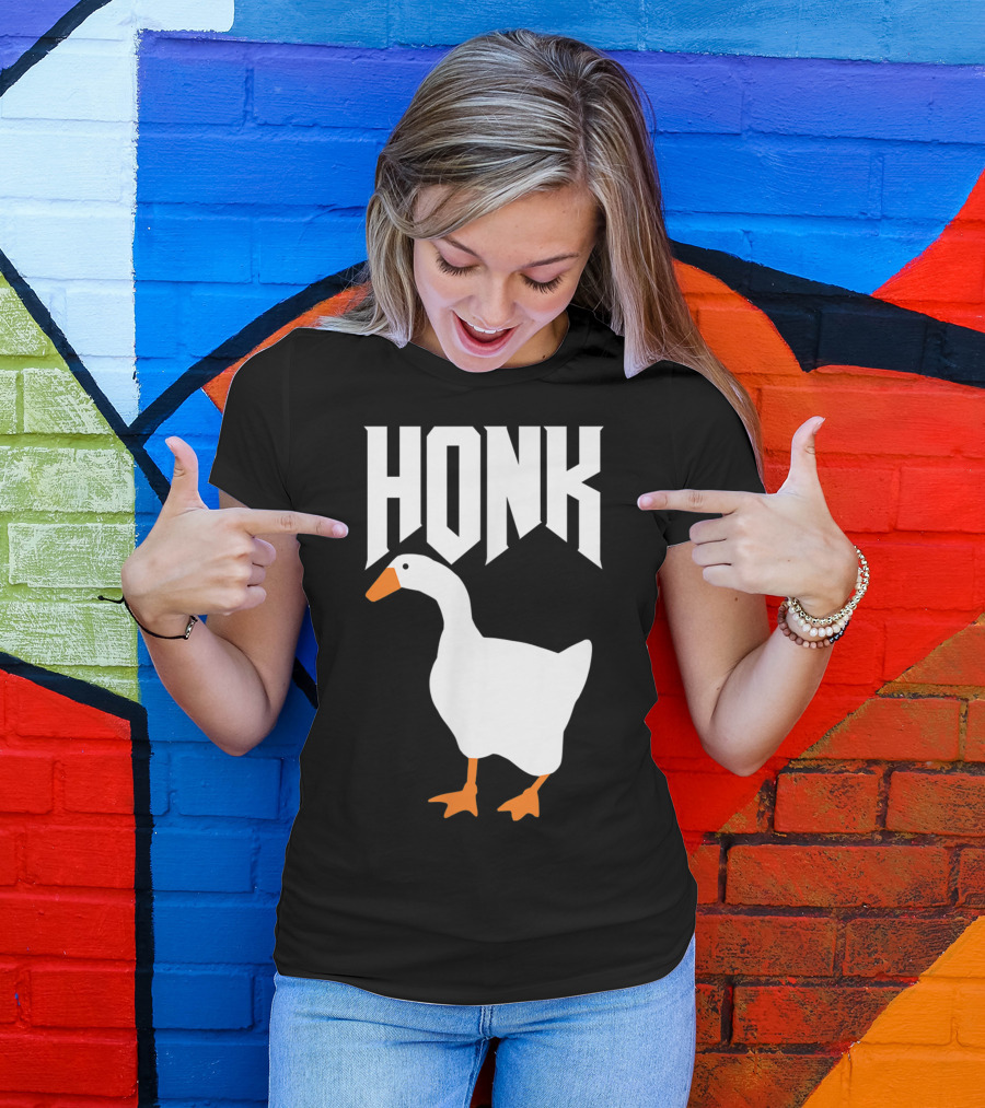 Honk Goose Funny Video Gamer Untitled Goose Game T-Shirt