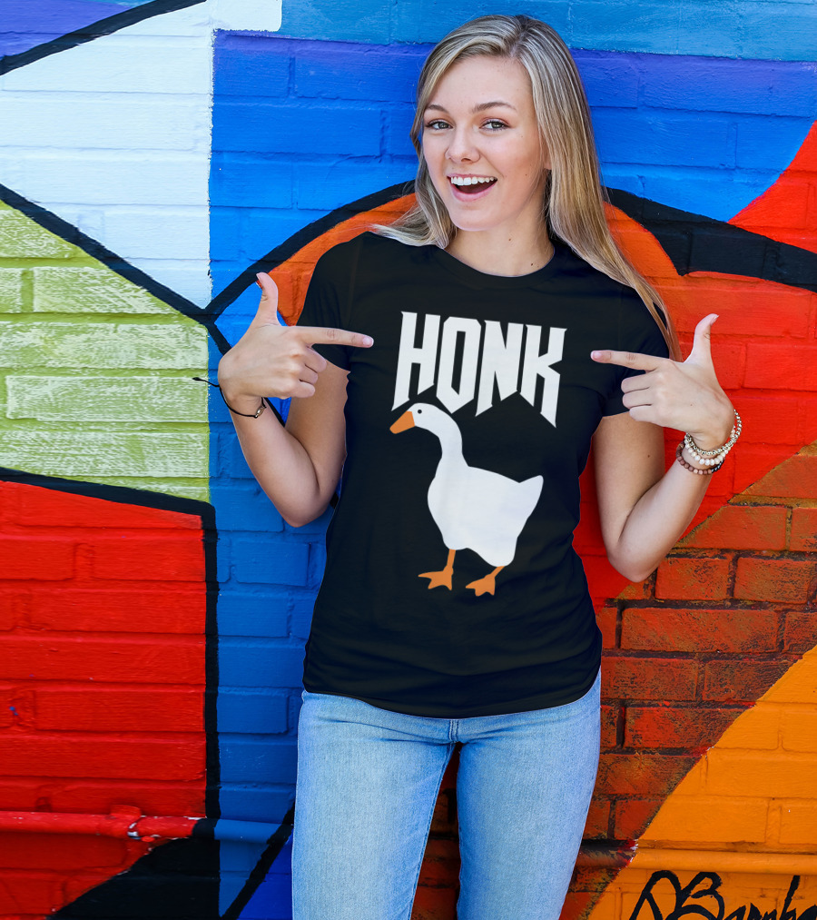 Honk Goose Funny Video Gamer Untitled Goose Game T-Shirt