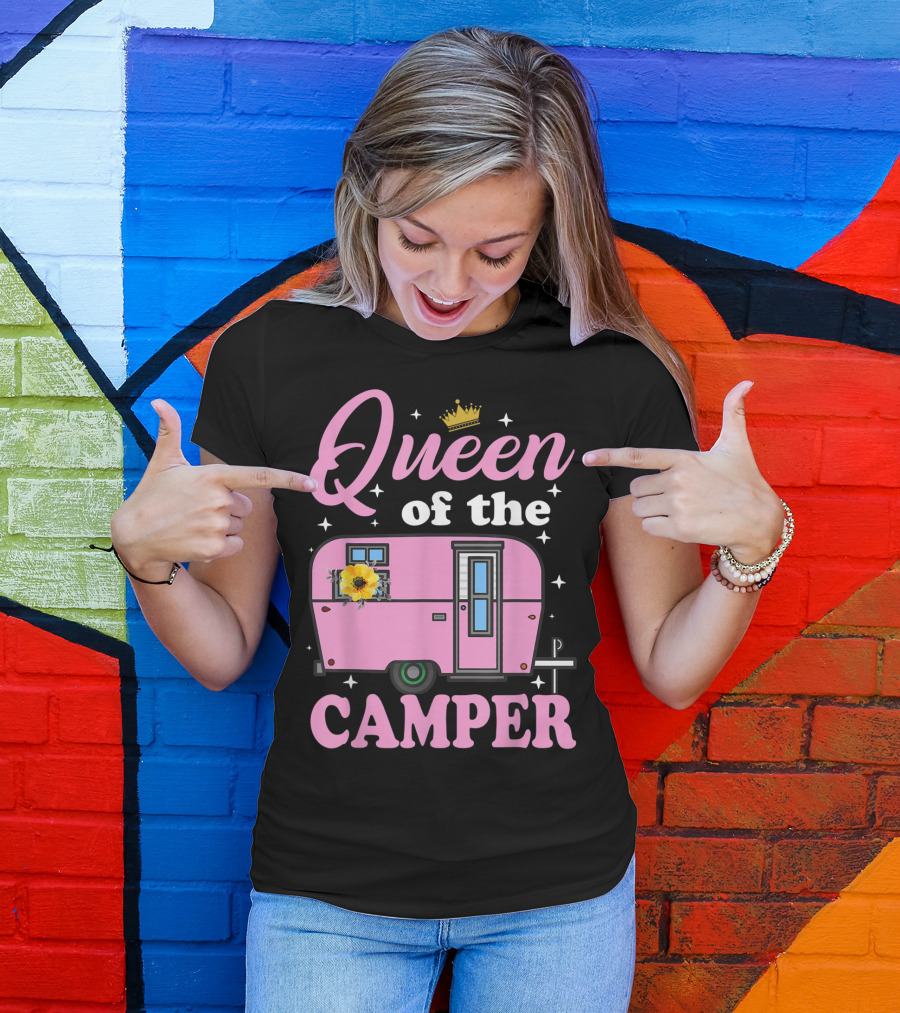 Queen Of The Camper Crowned Floral Retro Caravan Camping Outdoor T-Shirt