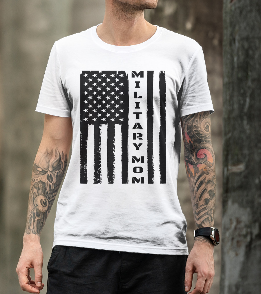 Military Mom American Flag Veteran's Pride T-Shirt