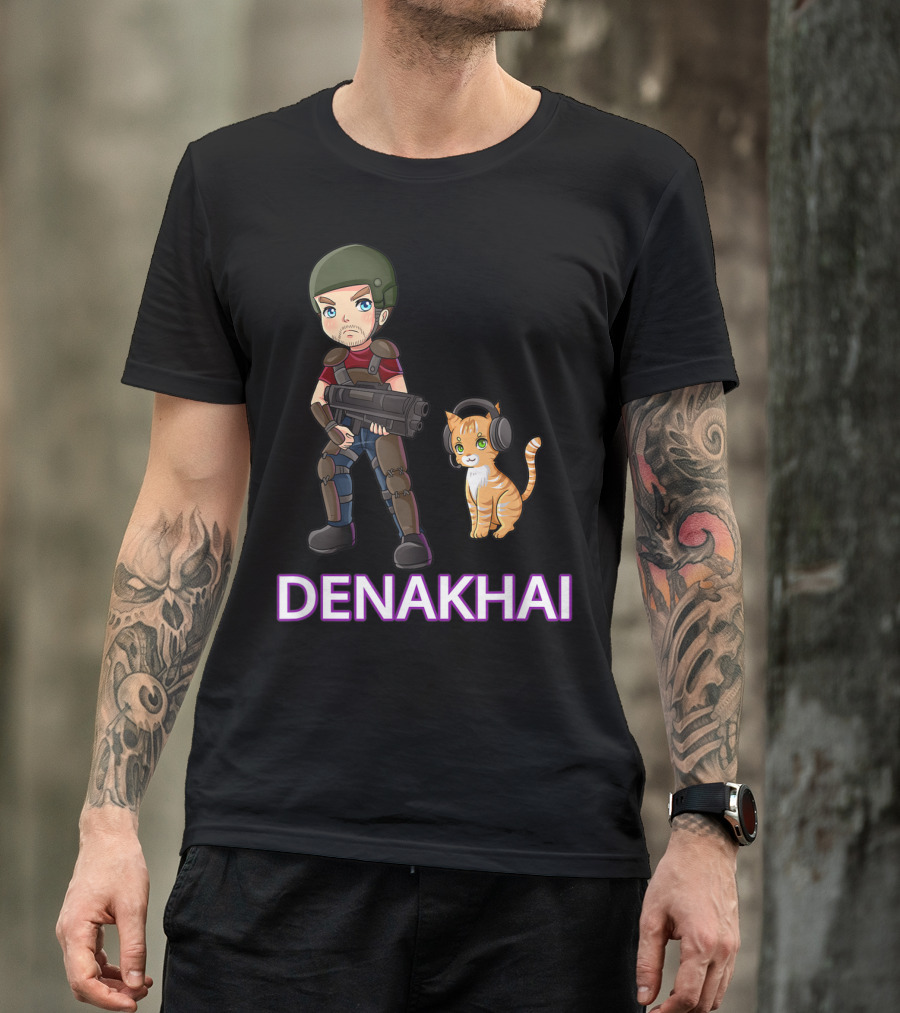 DENAKHAI Soldier In Armor With Gaming Cat Companion T-Shirt