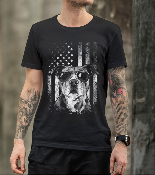 Patriotic American Pit Bull With Sunglasses USA Flag Funny Pitbull Dad T-Shirt