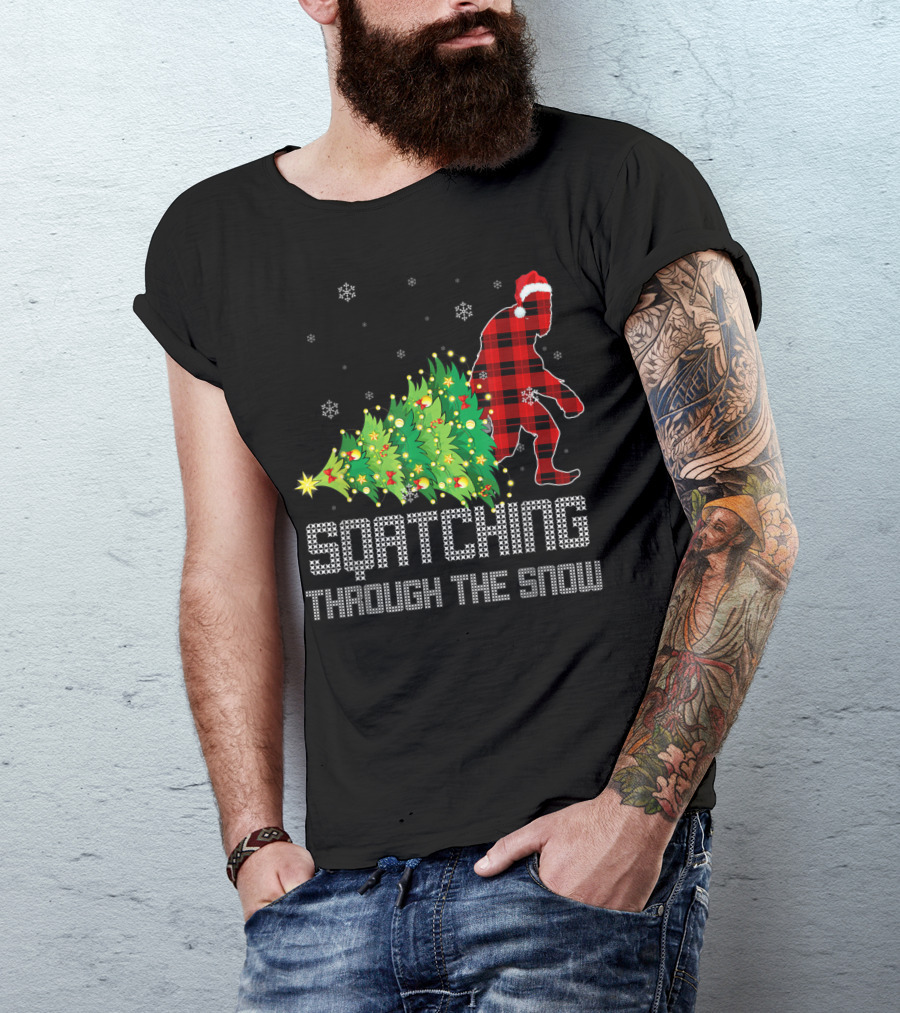 Squatching Through The Snow Plaid Sasquatch Christmas Tree Snowflakes T-Shirt