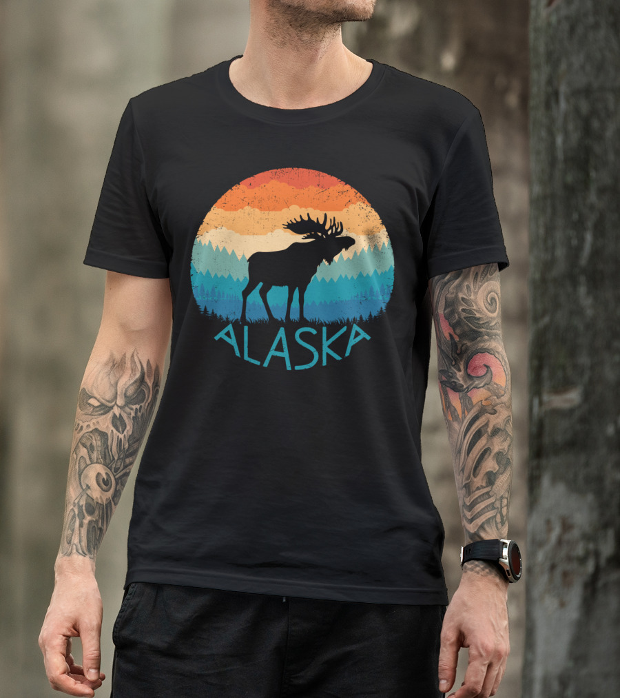 Alaska Retro Moose Vintage Mountain State Sunset Scene T-Shirt
