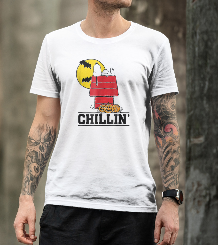 Peanuts Snoopy Chillin' Halloween With Pumpkins And Bats T-Shirt