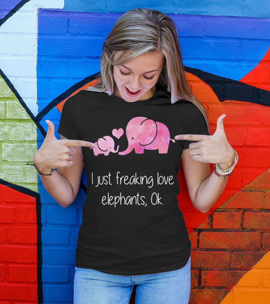 I Just Freaking Love Elephants Ok Pink Elephant Heart Design For Elephant Lovers T-Shirt
