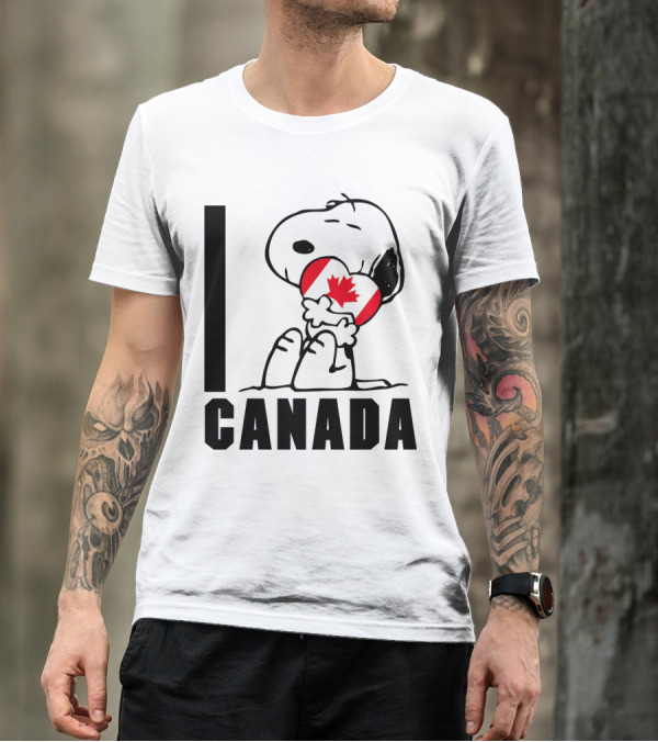 I Love Canada Snoopy Hugging Maple Leaf The Peanuts Movie T-Shirt