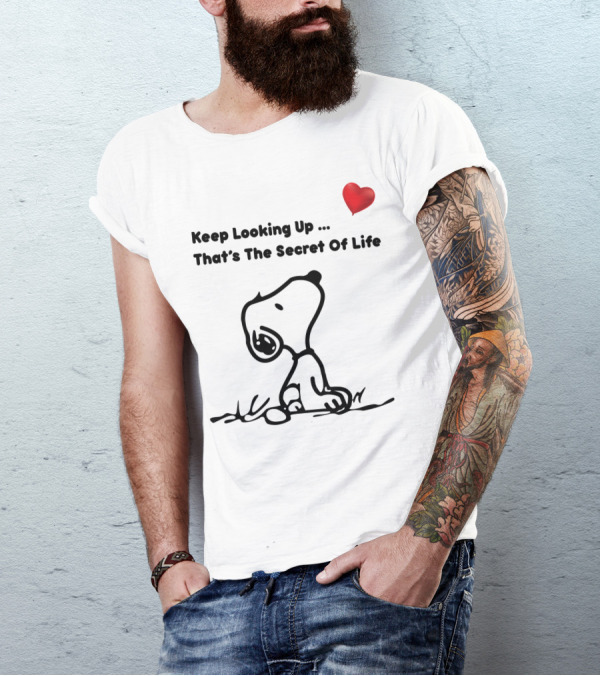 Keep Looking Up That's The Secret Of Life Snoopy Peanuts Heart T-Shirt
