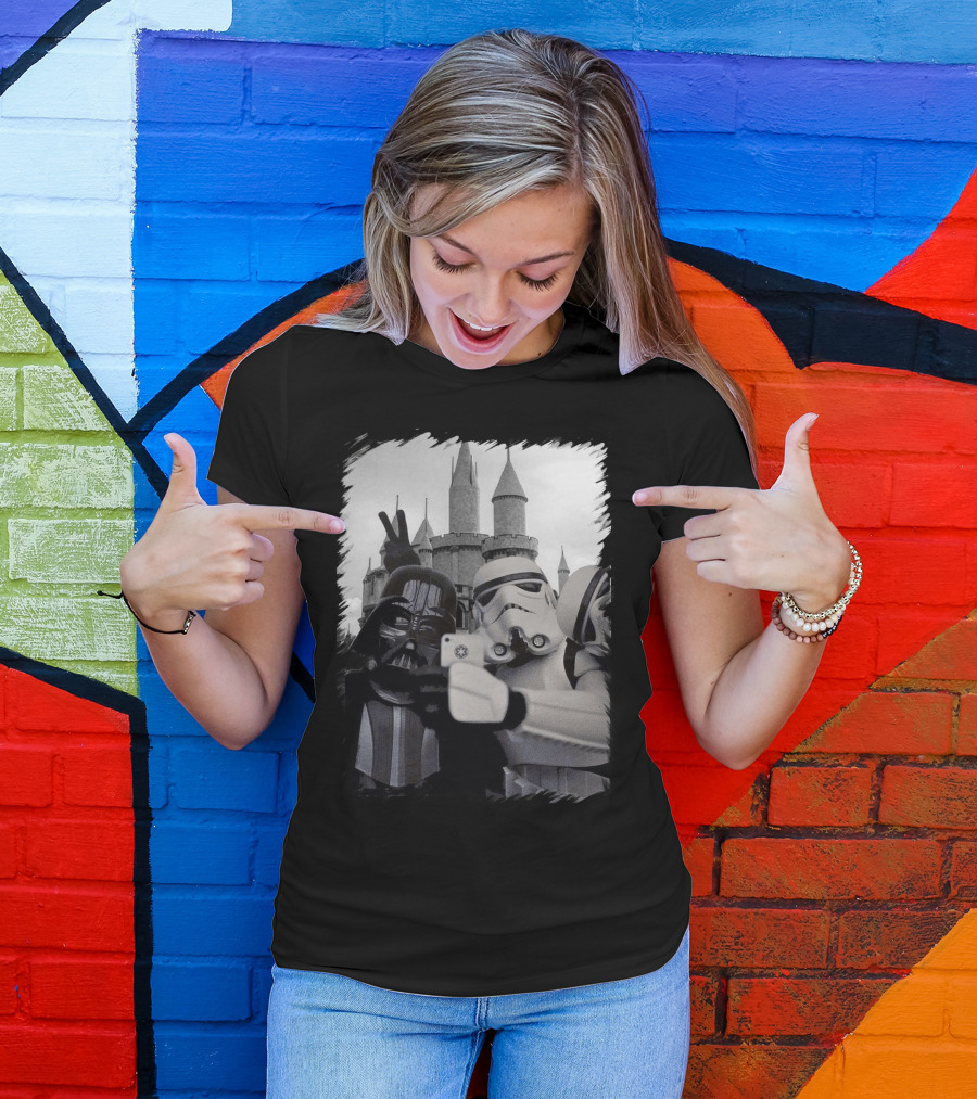 Selfie With Darth Vader And Stormtroopers At Disneyland Castle Star Wars T-Shirt