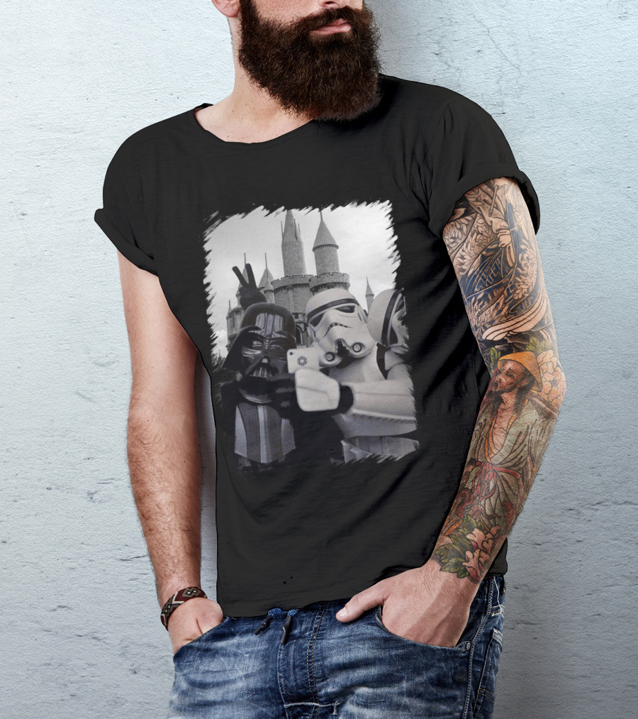 Selfie With Darth Vader And Stormtroopers At Disneyland Castle Star Wars T-Shirt