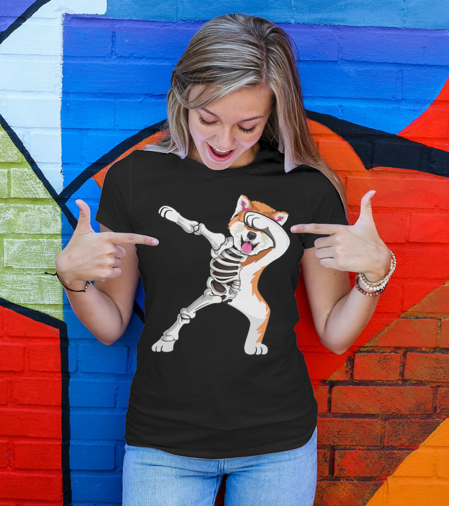 Akita Dog Skeleton Dabbing Halloween T-Shirt