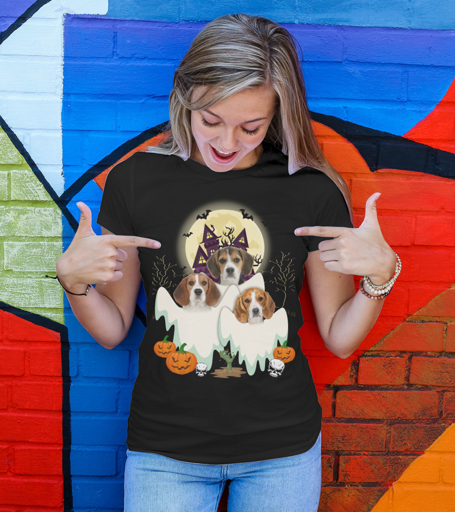 Beagle Halloween Ghosts Haunted House Pumpkins Bats Moon T-Shirt
