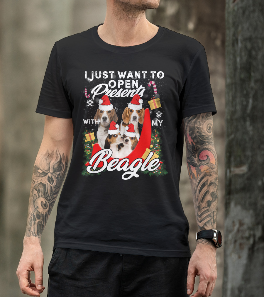 I Just Want To Open Presents With My Beagle Christmas Santa Hats Candy Canes Snowflakes T-Shirt