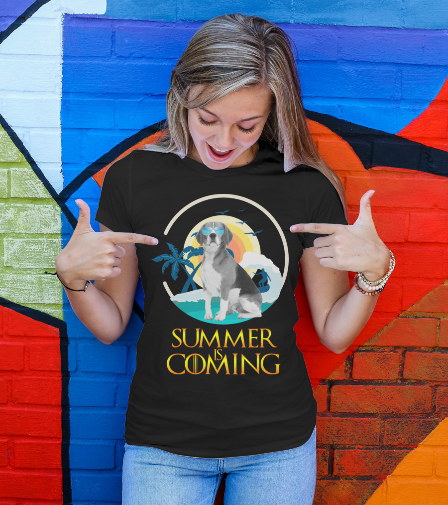 Summer Is Coming Beagle Sunglasses Beach Scene T-Shirt