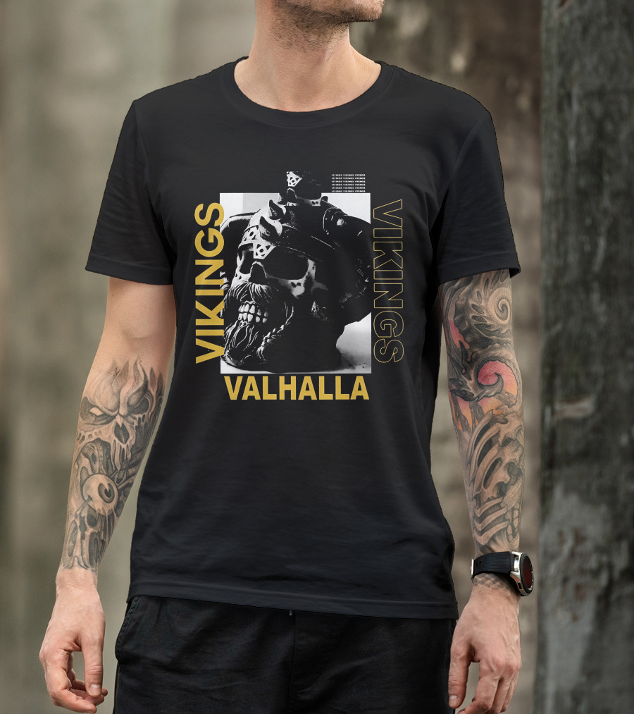 Vikings Valhalla Yule Skull Helm T-Shirt