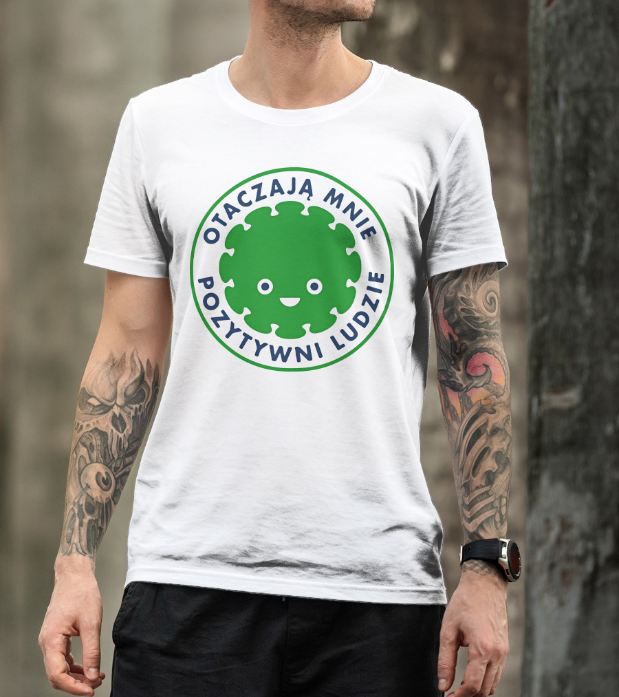Otaczają Mnie Pozytywni Ludzie Green Smiley Puzzle Face T-Shirt