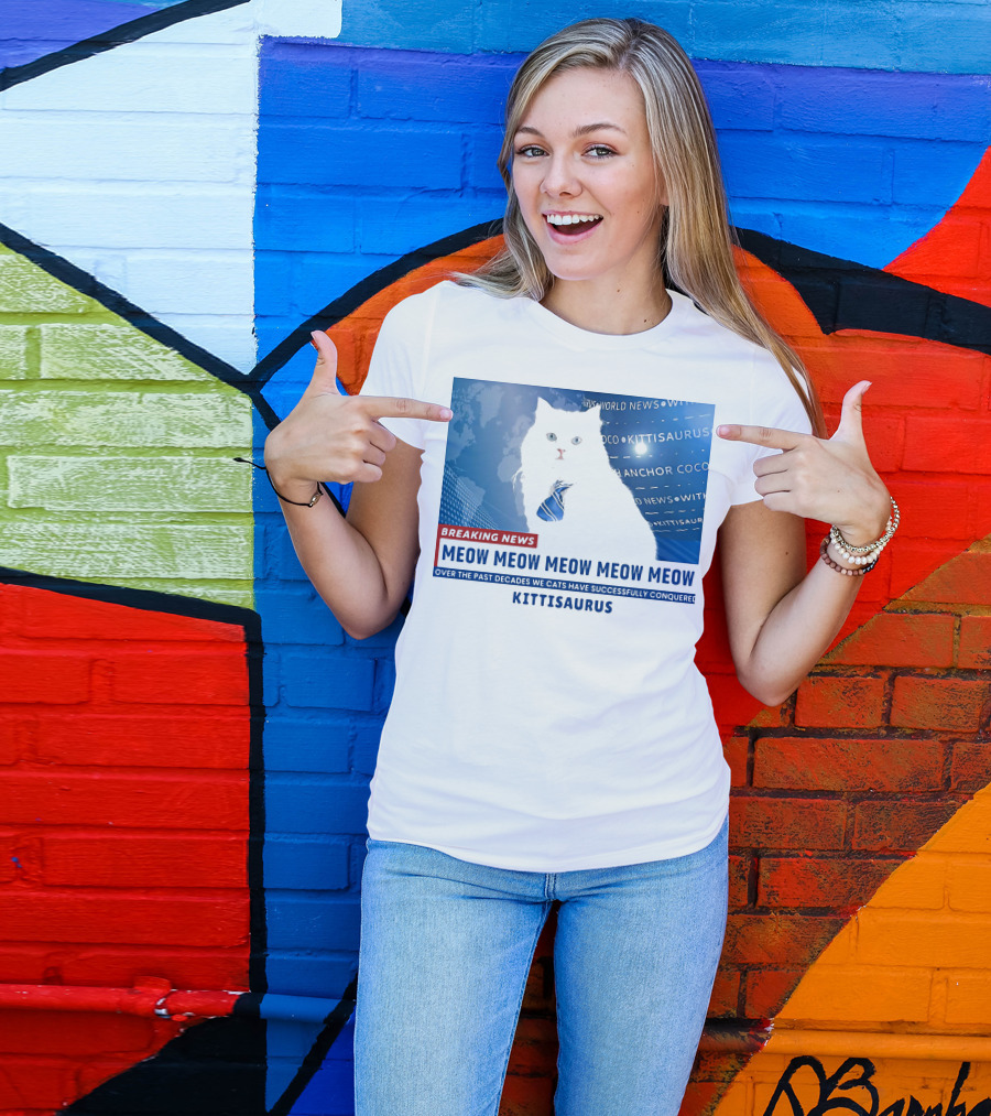 Breaking News Kittisaurus World News Anchor Coco Meow Meow Meow T-Shirt