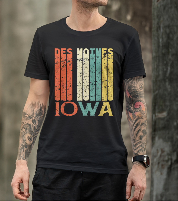 Des Moines Iowa Retro Style Text Vertical Bars T-Shirt