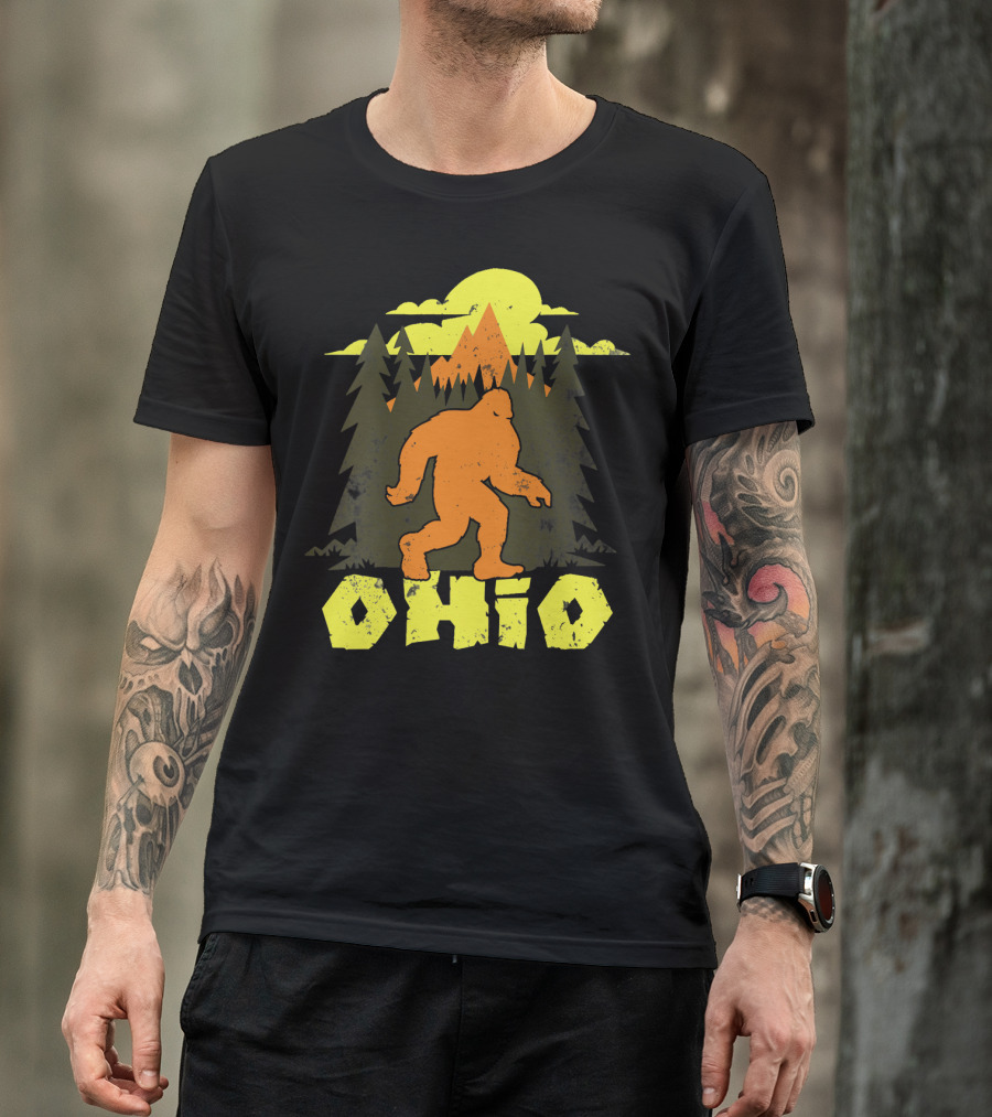 Ohio Bigfoot Hunter Believe Sasquatch Forest Sunset T-Shirt