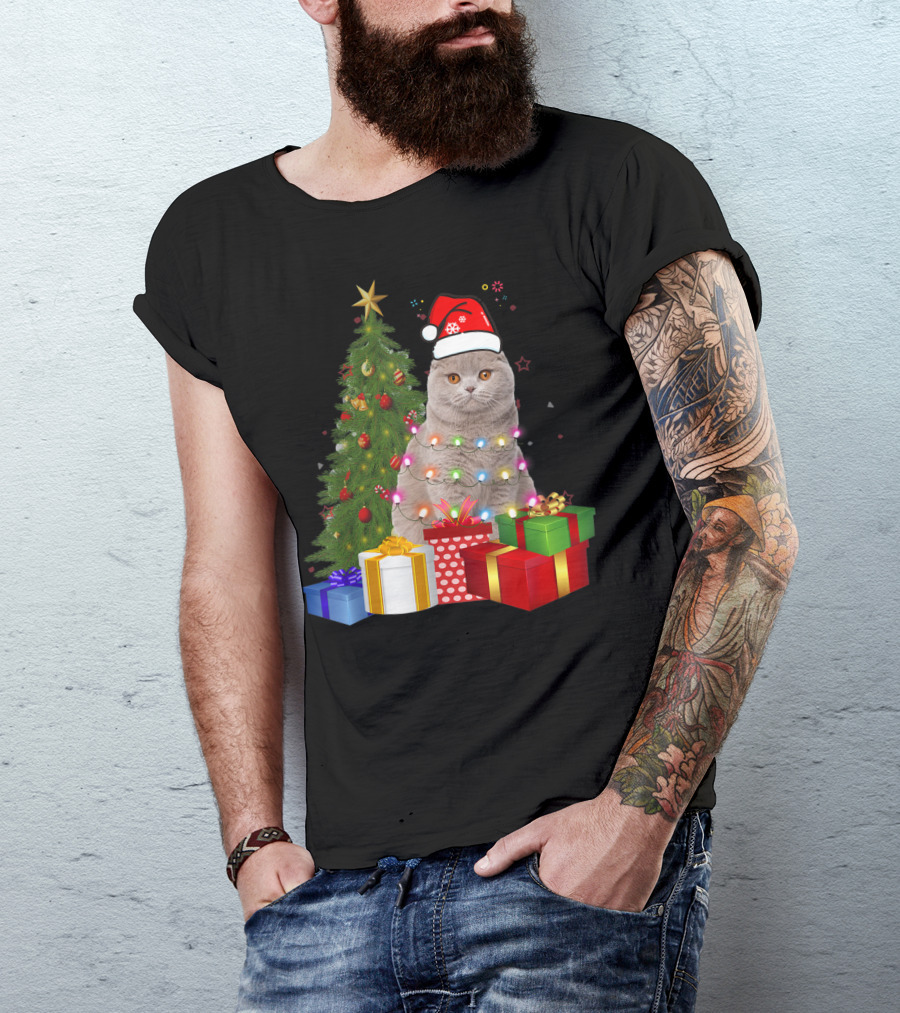 Santa Scottish Fold Cat Christmas Tree Wrapped In Holiday Lights And Presents T-Shirt