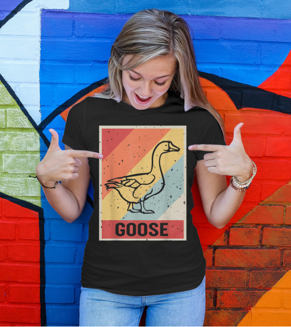 Vintage Goose Lover Retro 80th Anniversary T-Shirt