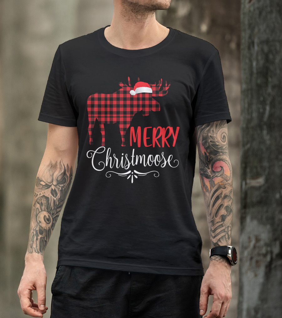Merry Christmoose Buffalo Plaid Moose Santa Hat T-Shirt