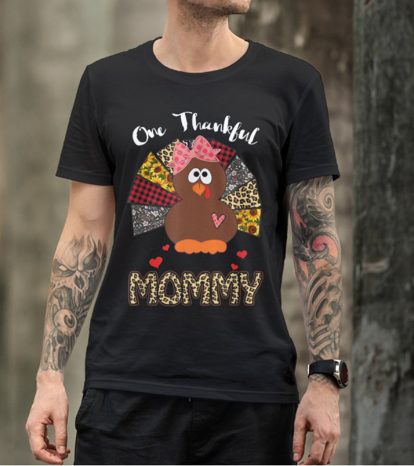 One Thankful Mommy Leopard Pattern Turkey T-Shirt
