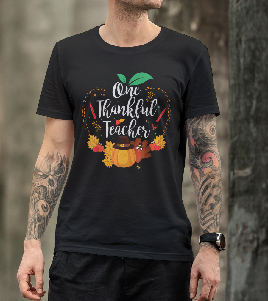 Thankful Teacher With Thanksgiving Turkey And Autumn Leaves T-Shirt