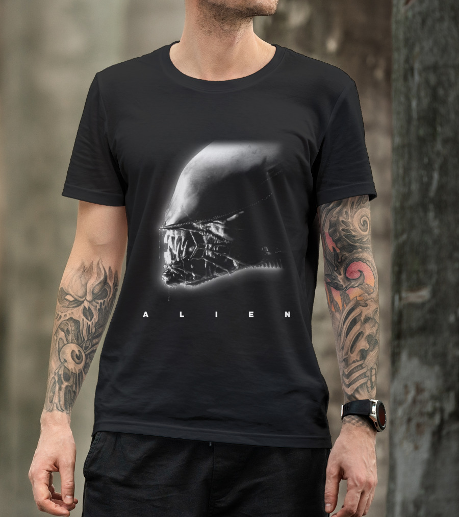 ALIEN Xenomorph Head Black And White Horror Movie Classic T-Shirt