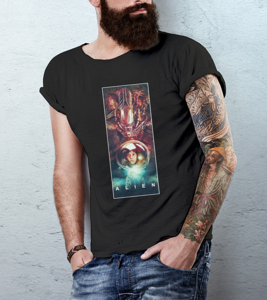 Alien Movie Iconic Sci-Fi Creature And Space Helmet Face T-Shirt