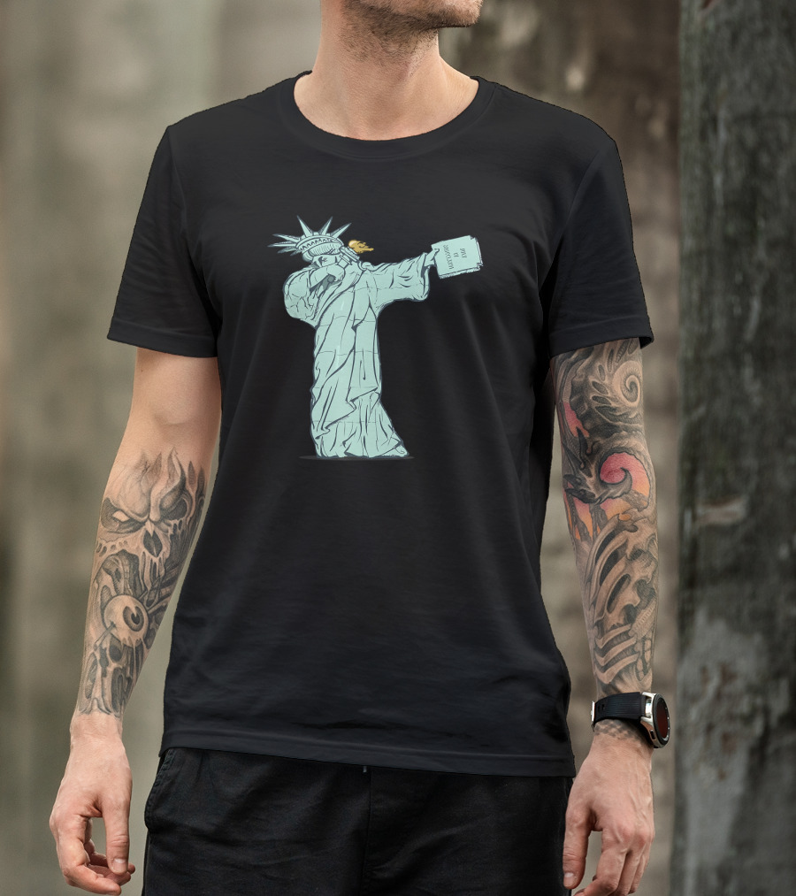 Funny Dabbing Statue Of Liberty With July IV MDCCLXXVI Book T-Shirt