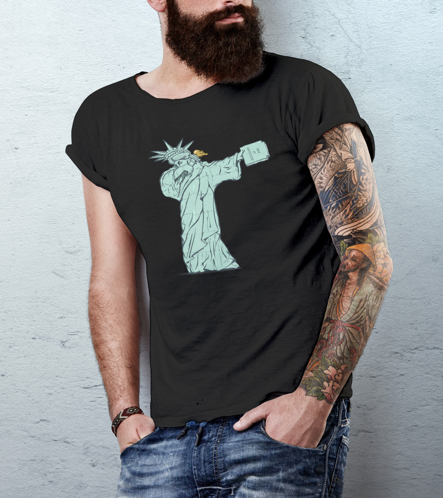 Funny Dabbing Statue Of Liberty With July IV MDCCLXXVI Book T-Shirt