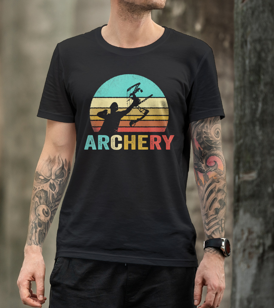 Vintage Archery Sunset Silhouette Bow And Arrow Retro Stripes T-Shirt