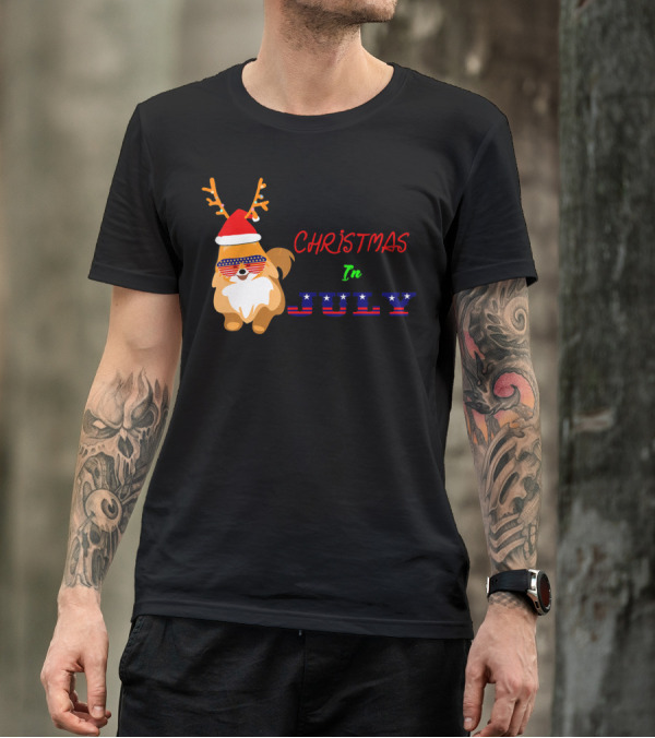 Christmas In July Dog With Patriotic Reindeer Antlers And Santa Hat T-Shirt