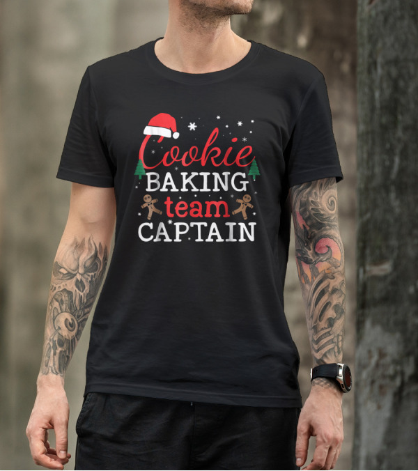 Cookie Baking Team Captain Santa Hat Gingerbread Snowflakes Trees T-Shirt